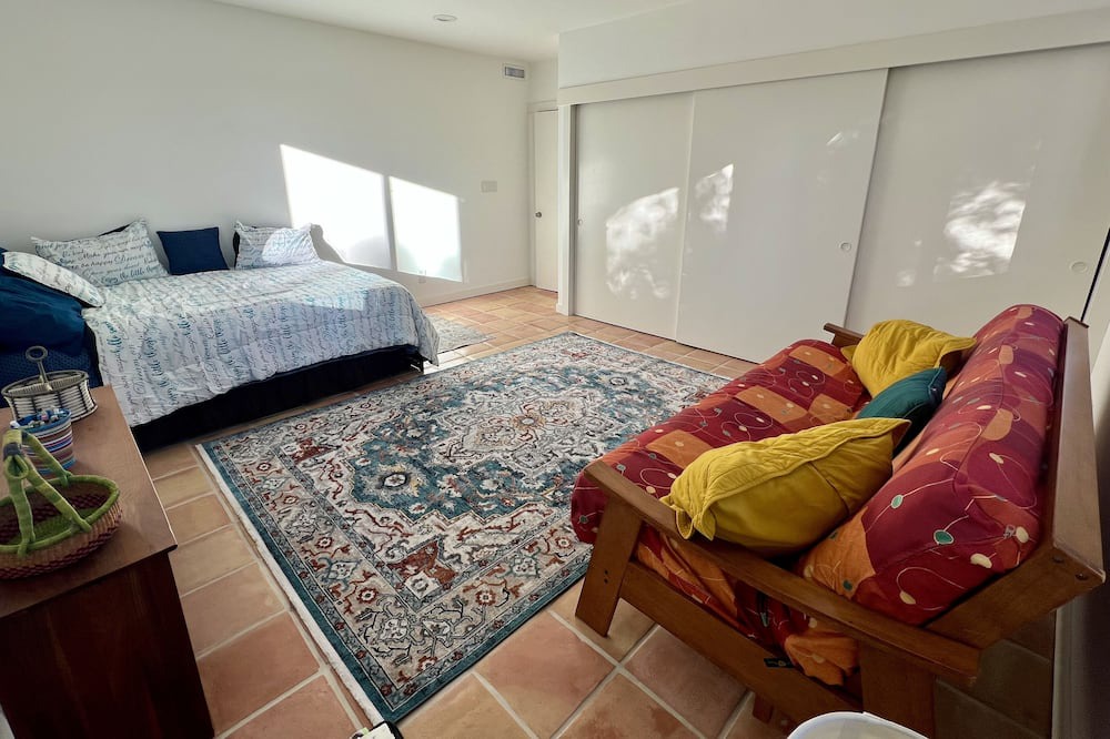 Photo of Livingroom in Fernwood