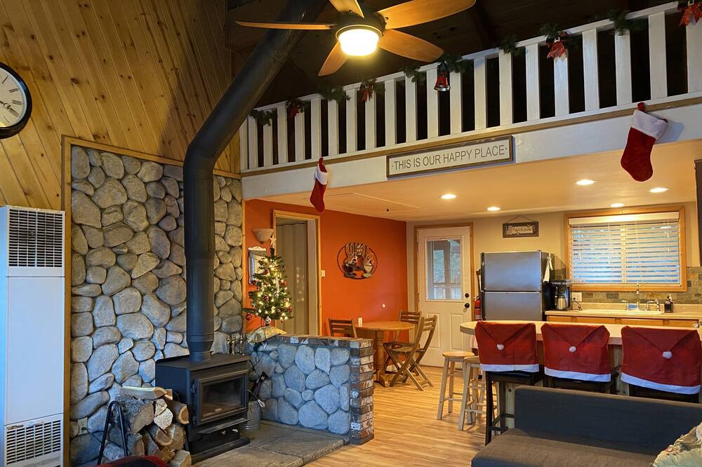 Photo of Bedroom in Big Bear City
