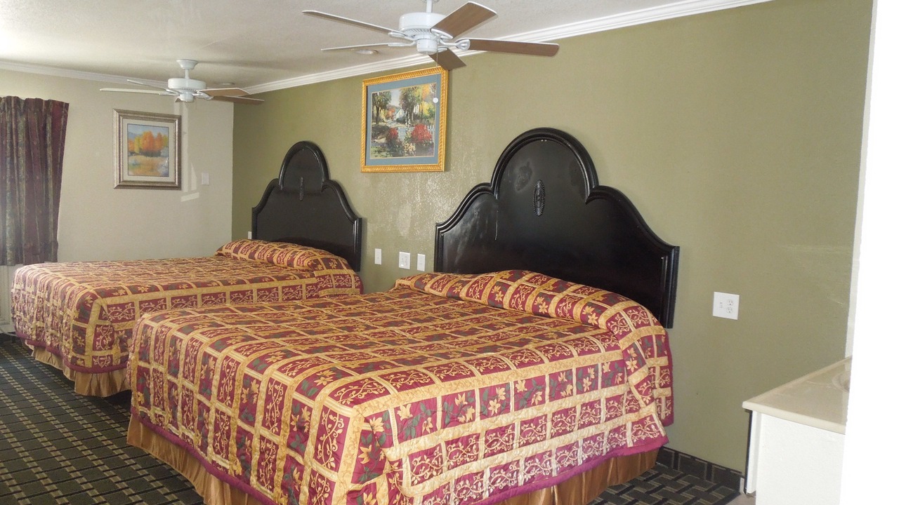 Photo of Bedroom in Orange