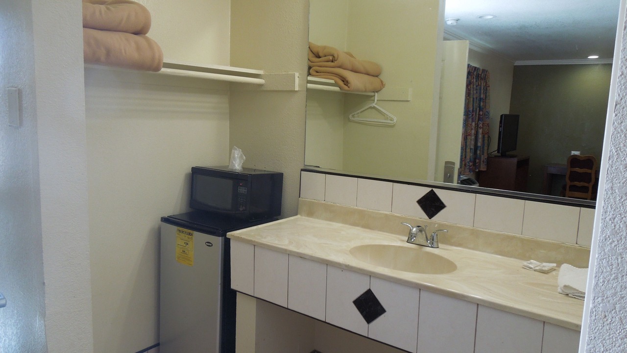 Photo of Bathroom in Orange