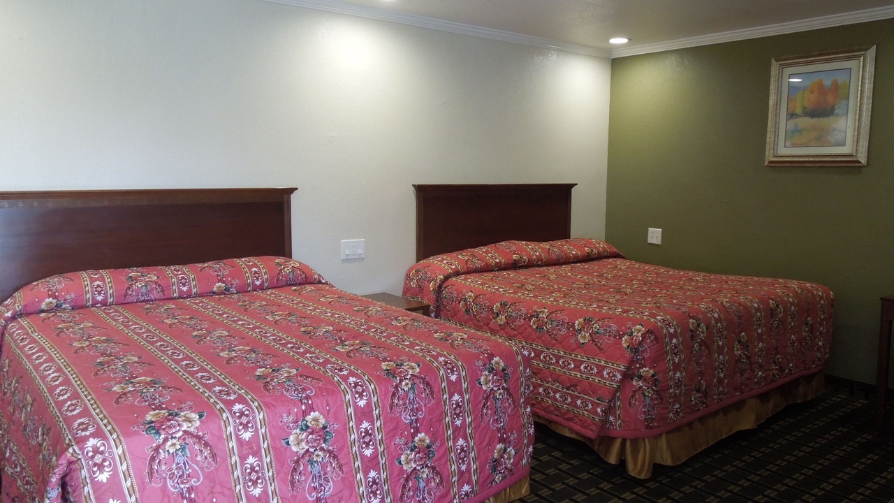 Photo of Bedroom in Orange