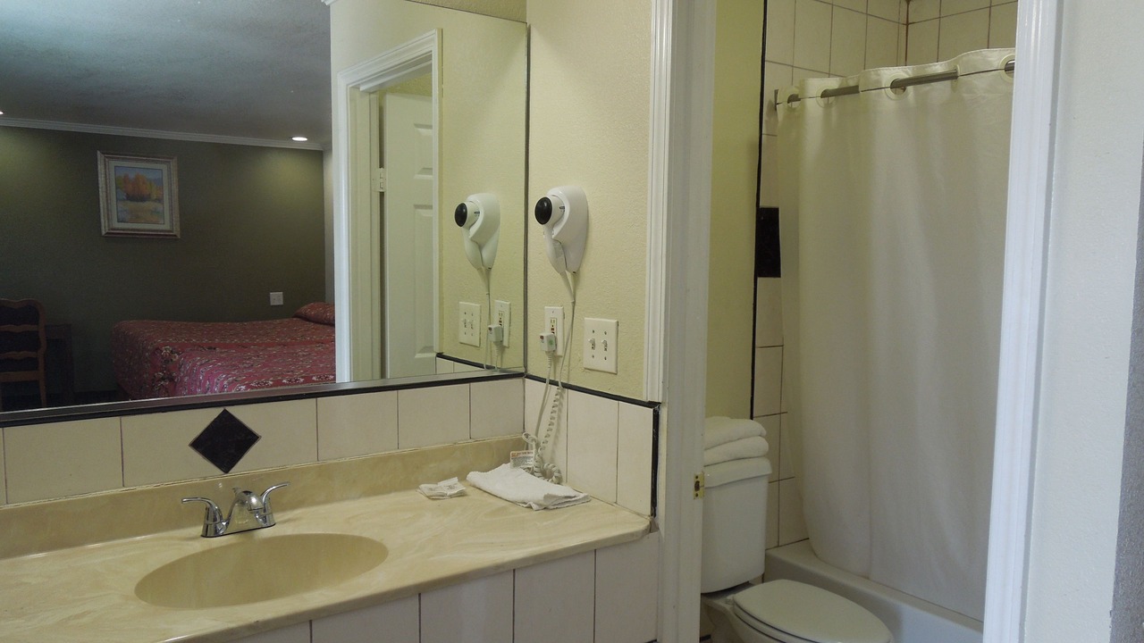 Photo of Bathroom in Orange