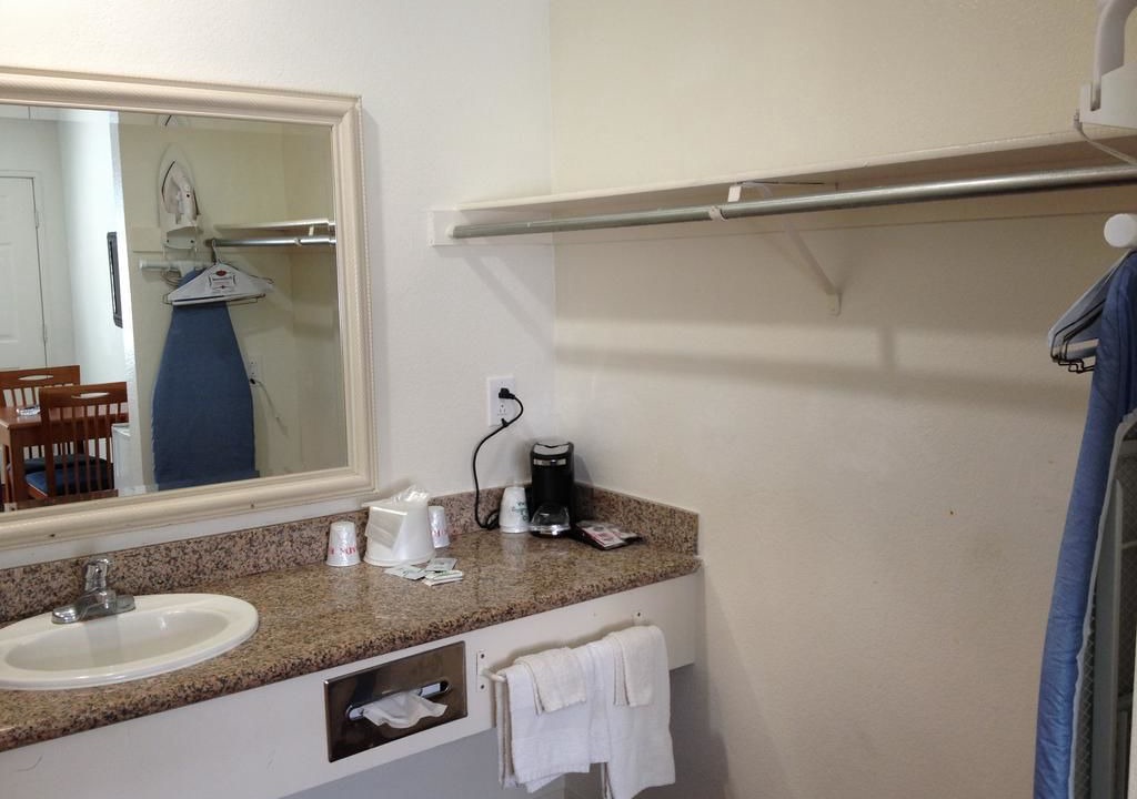 Photo of Bedroom in North Long Beach