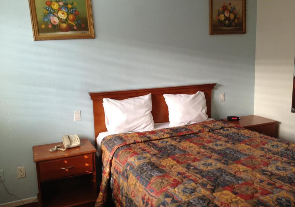 Photo of Bedroom in North Long Beach