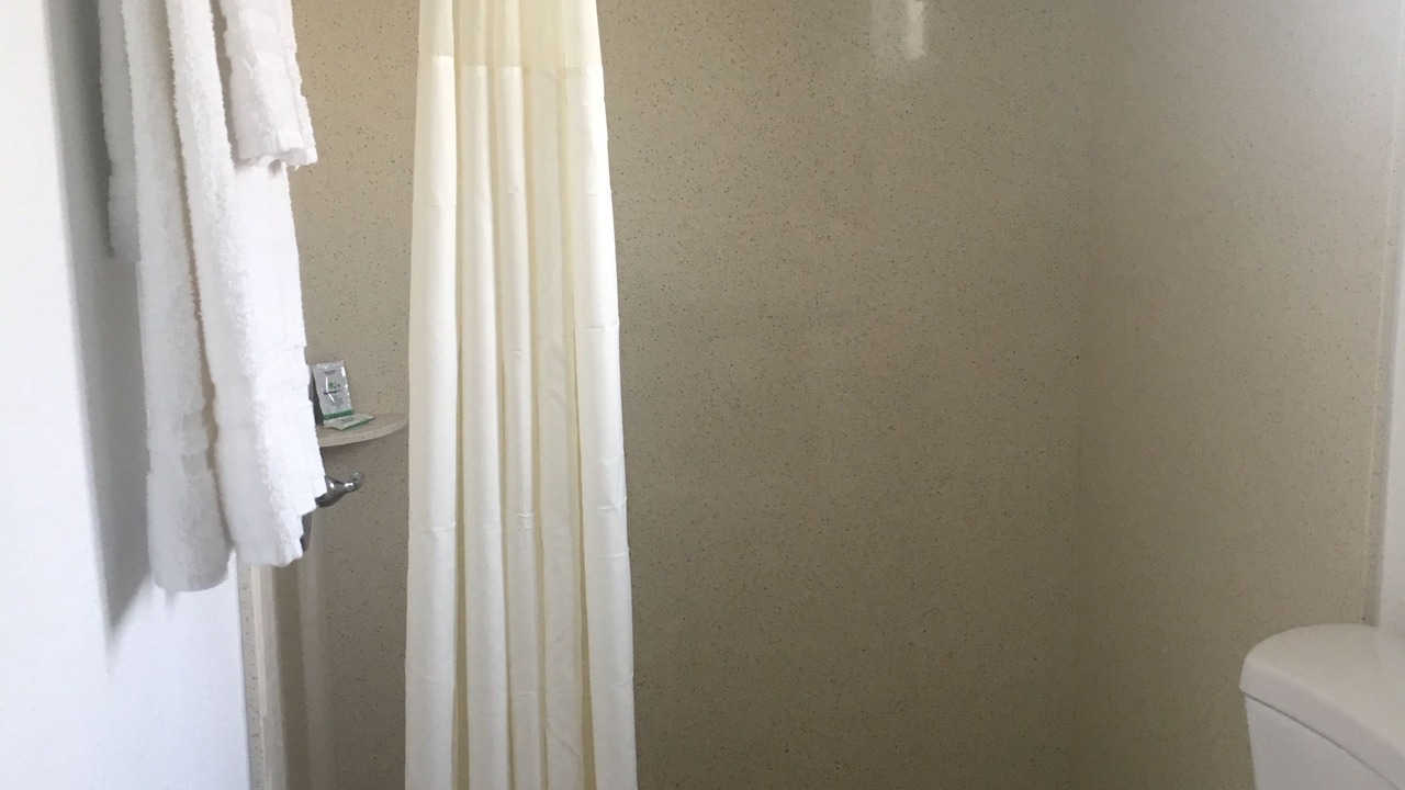 Photo of Bathroom in Baldwin Park