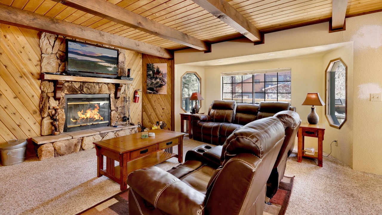 Photo of Livingroom in Fox Farm