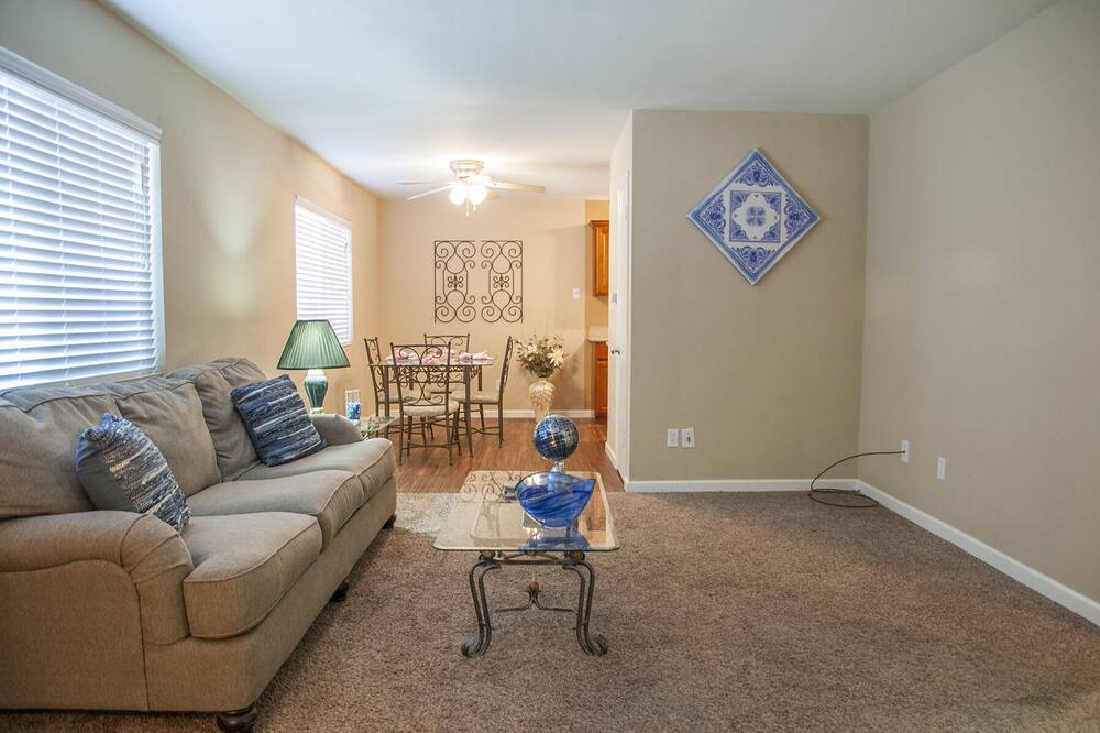 Photo of Livingroom in Visalia