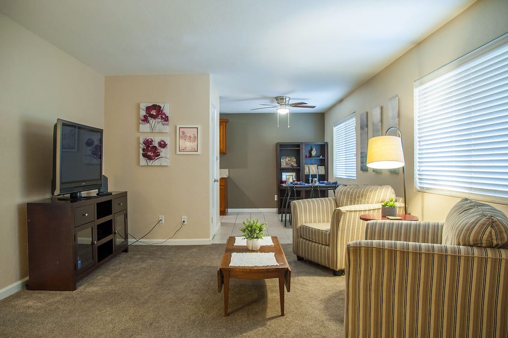 Photo of Livingroom in Visalia