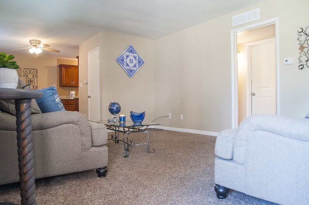 Photo of Livingroom in Visalia