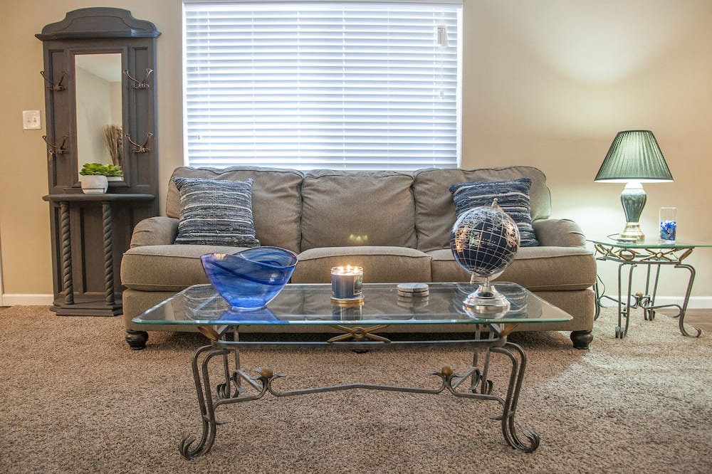 Photo of Livingroom in Visalia