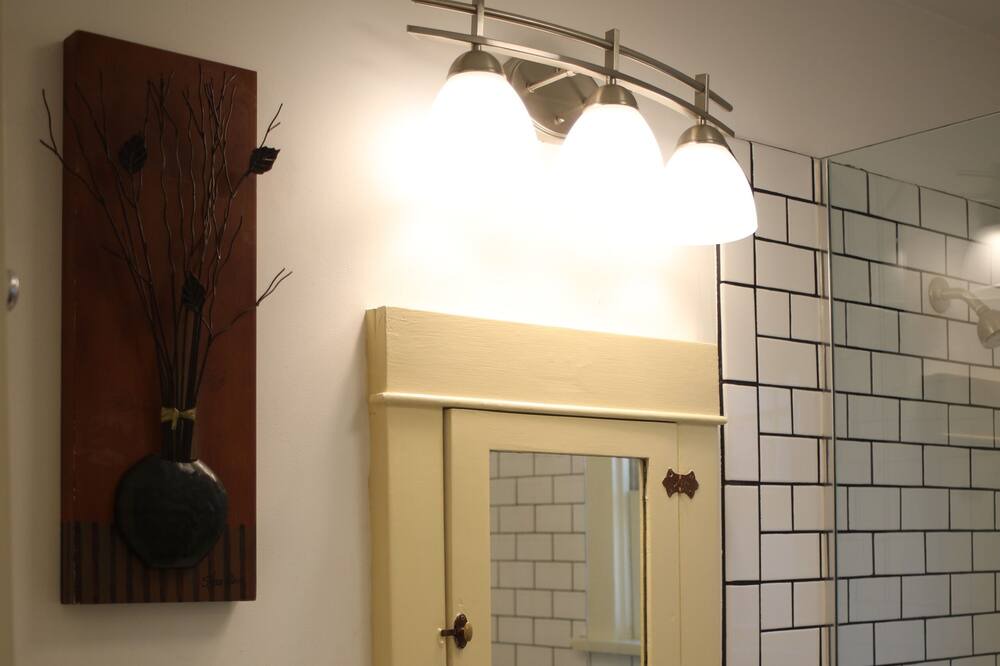 Photo of Bathroom in Mid Central