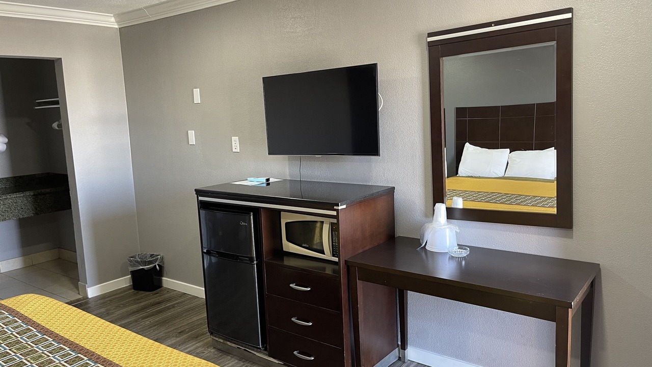 Photo of Bedroom in Del Aire