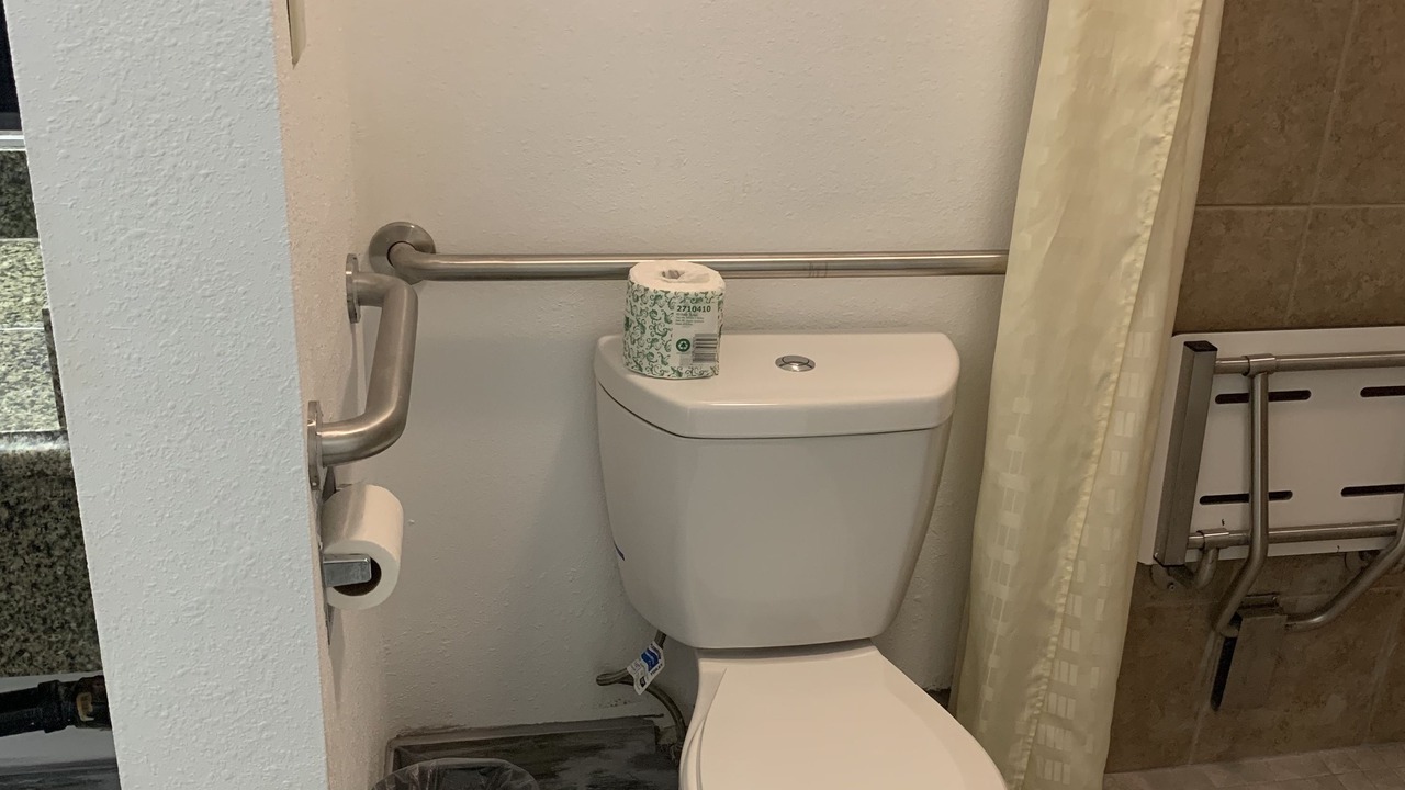Photo of Bathroom in Del Aire