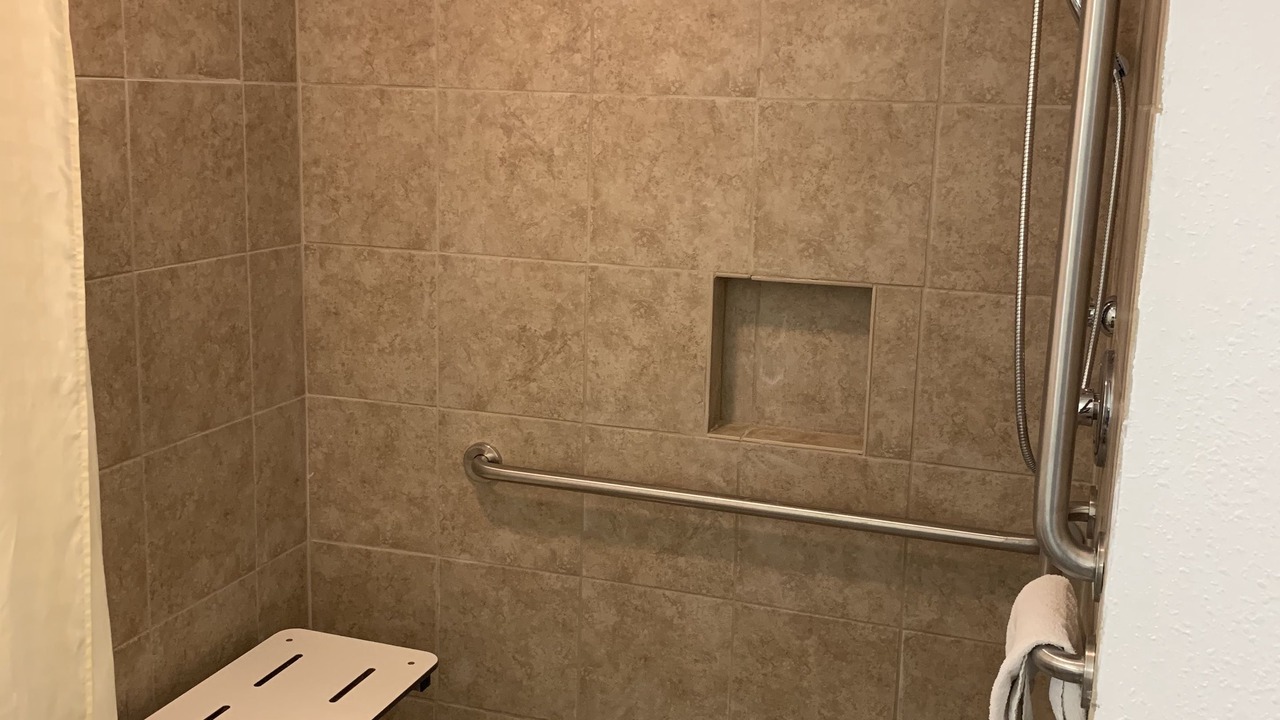 Photo of Bathroom in Del Aire