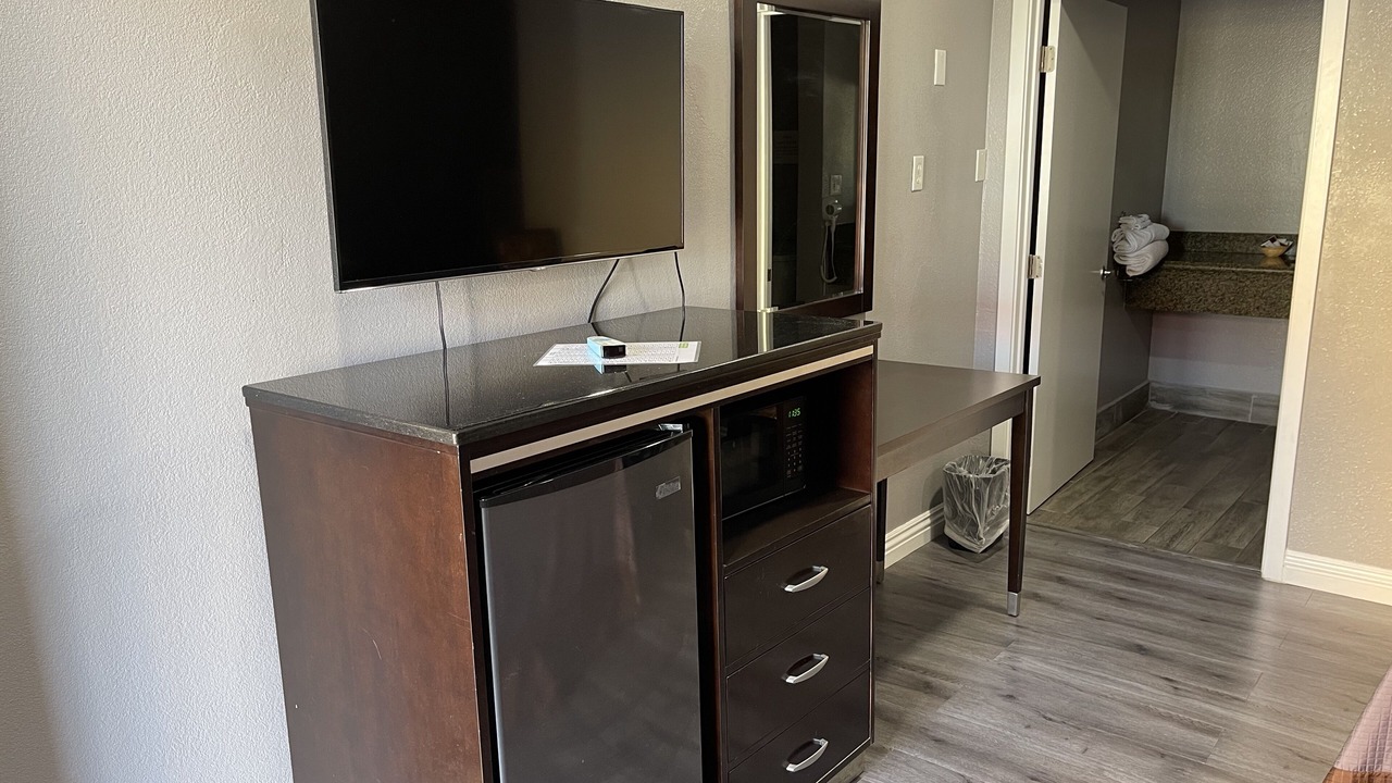 Photo of Bedroom in Del Aire