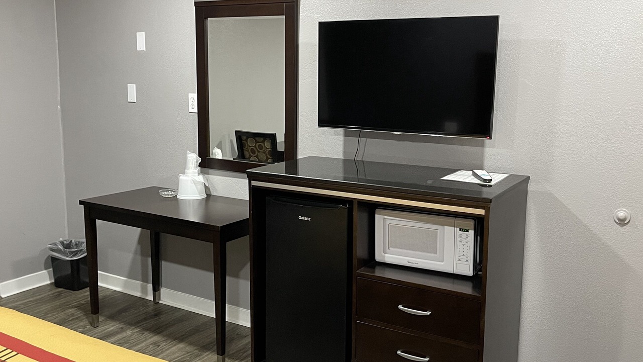 Photo of Bedroom in Del Aire
