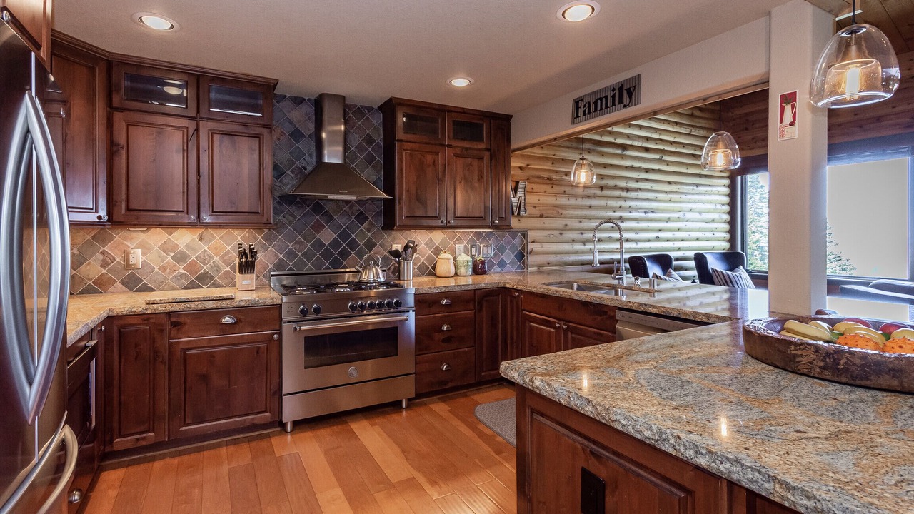 Photo of Kitchen in Mammoth Lakes