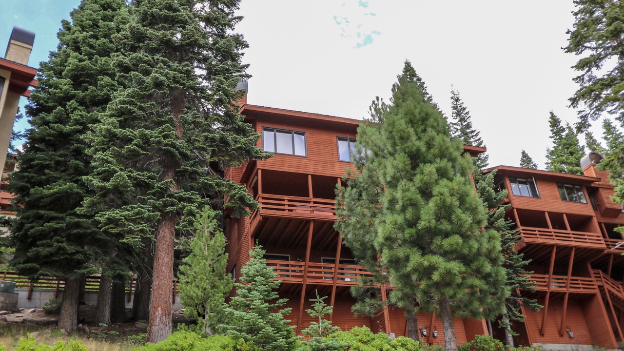 Photo of Outdoor in Mammoth Lakes