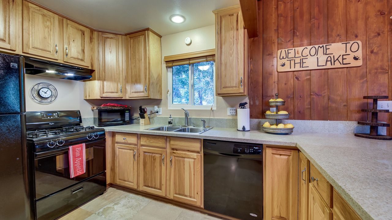 Photo of Kitchen in Cedar Glen