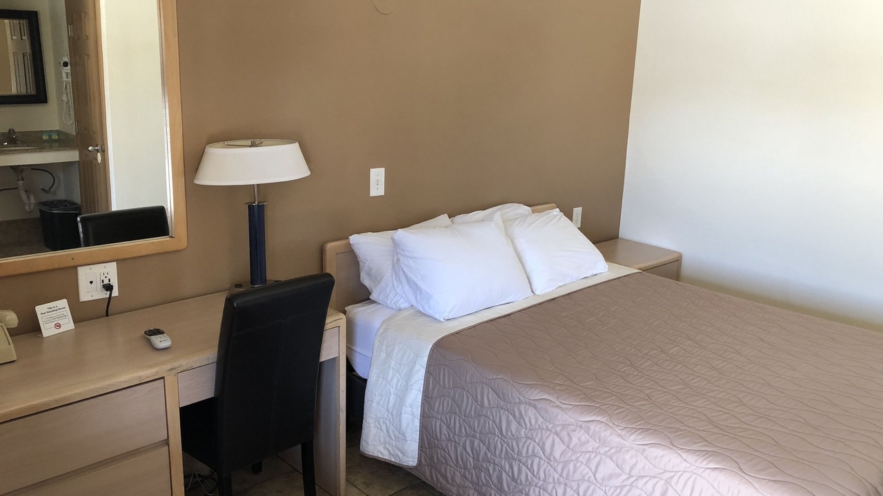 Photo of Bedroom in Taft