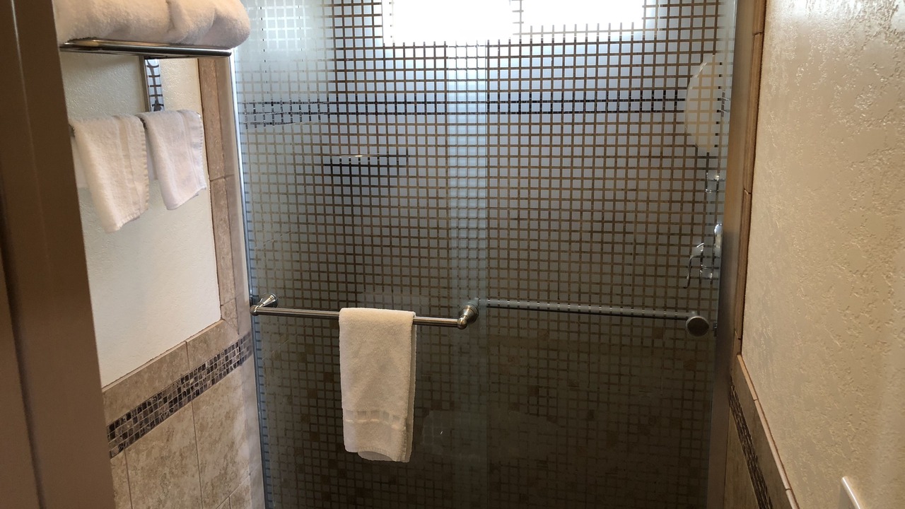 Photo of Bathroom in Taft