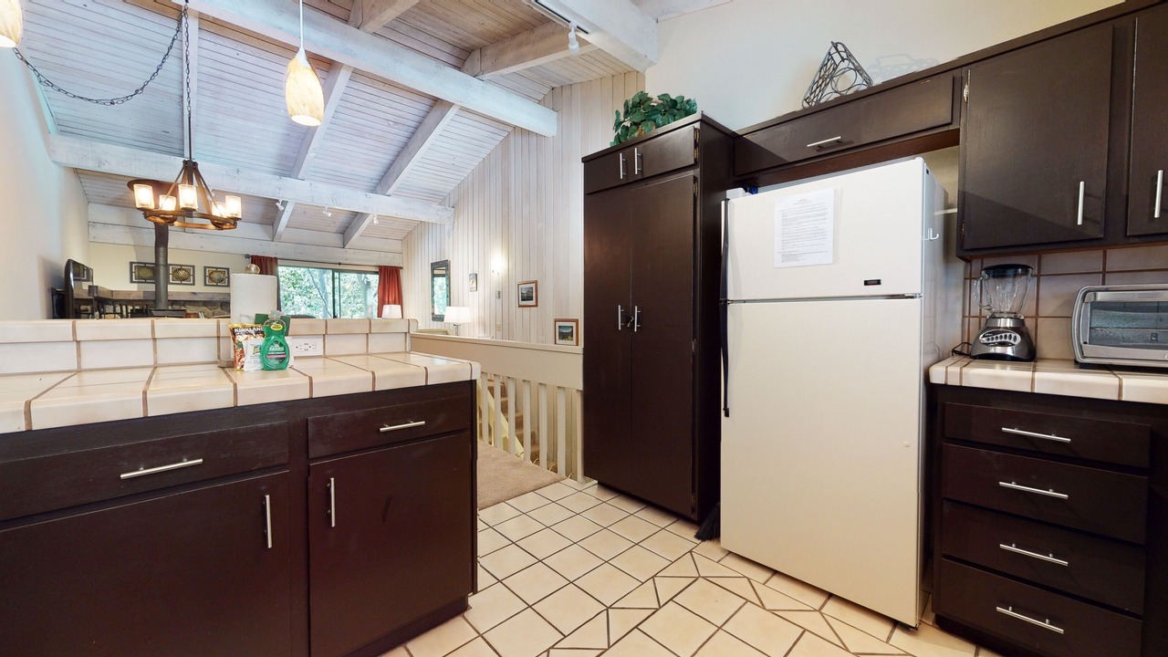Photo of Kitchen in Mammoth Lakes