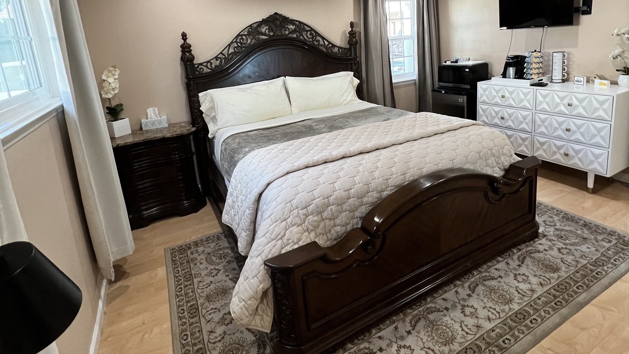 Photo of Bedroom in Westmont