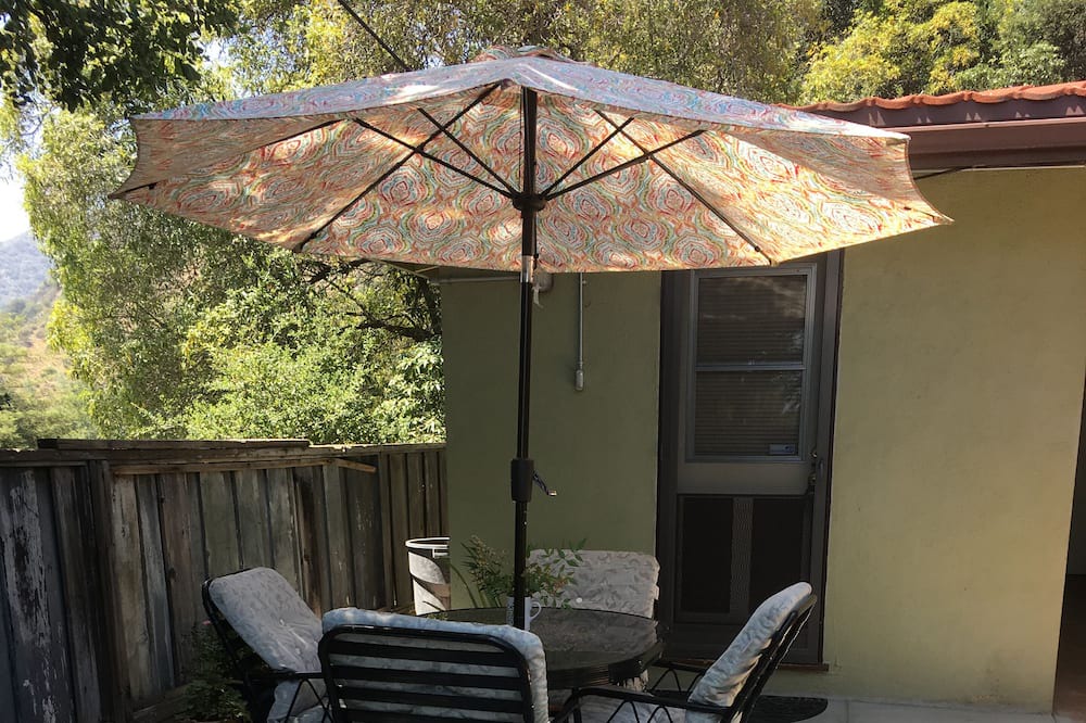 Photo of Patio Balcony in Altadena