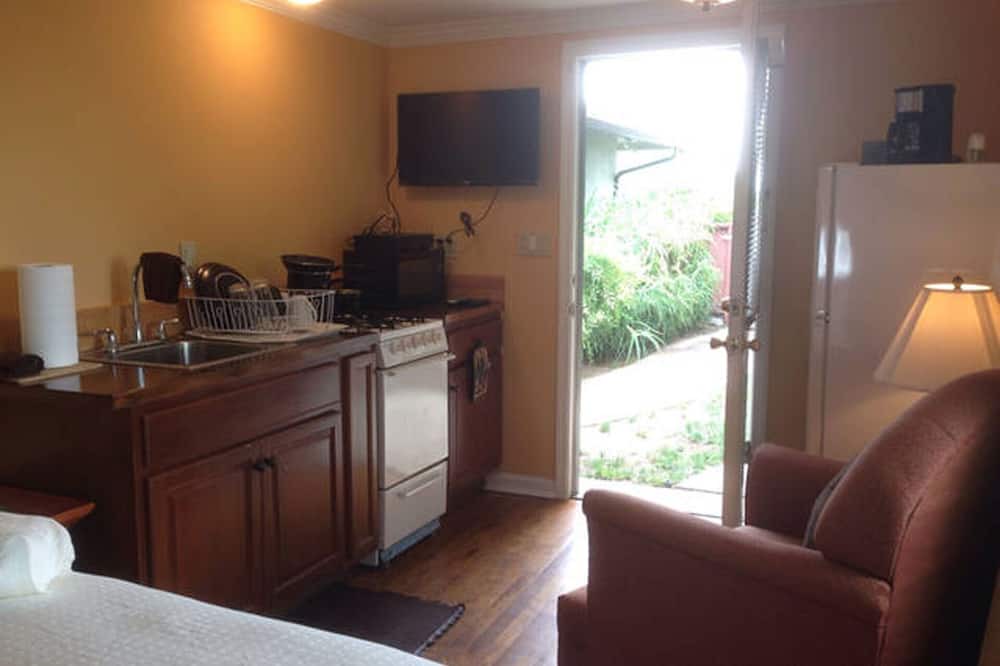 Photo of Bedroom in Altadena
