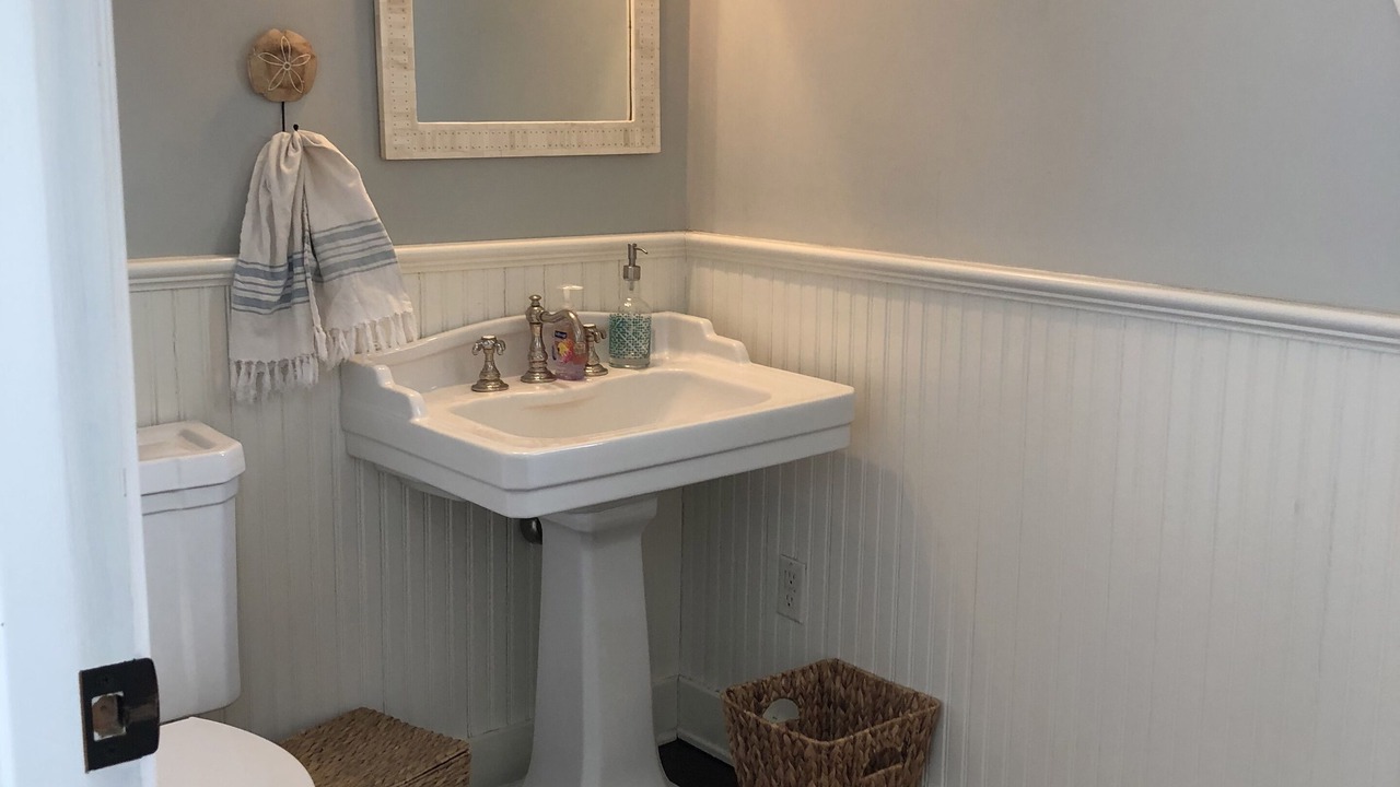 Photo of Bathroom in Pacific Palisades