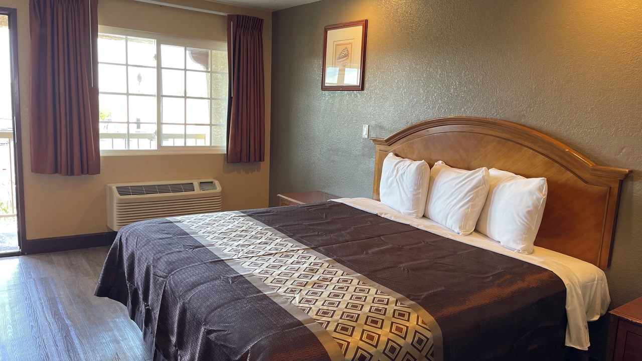 Photo of Bedroom in Riverside