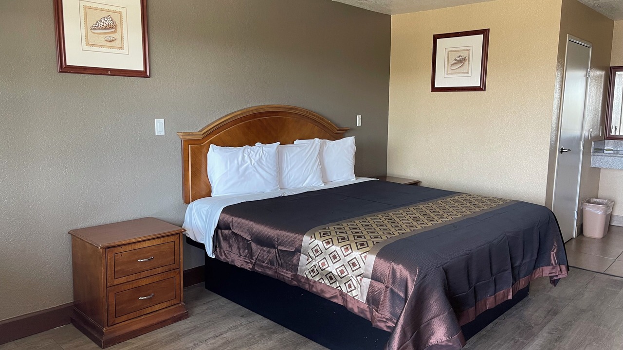 Photo of Bedroom in Riverside