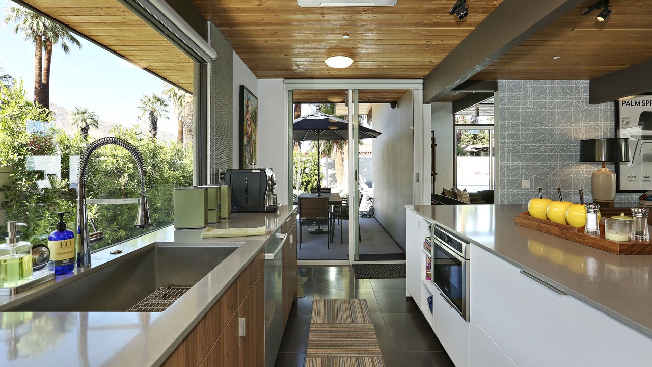 Photo of Kitchen in Tahquitz River Estates