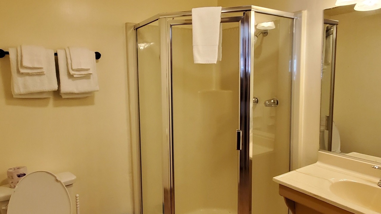 Photo of Bathroom in Kernville