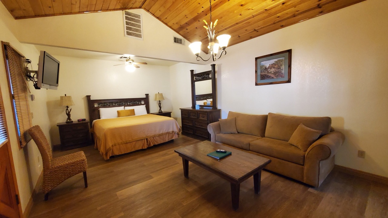 Photo of Livingroom in Kernville