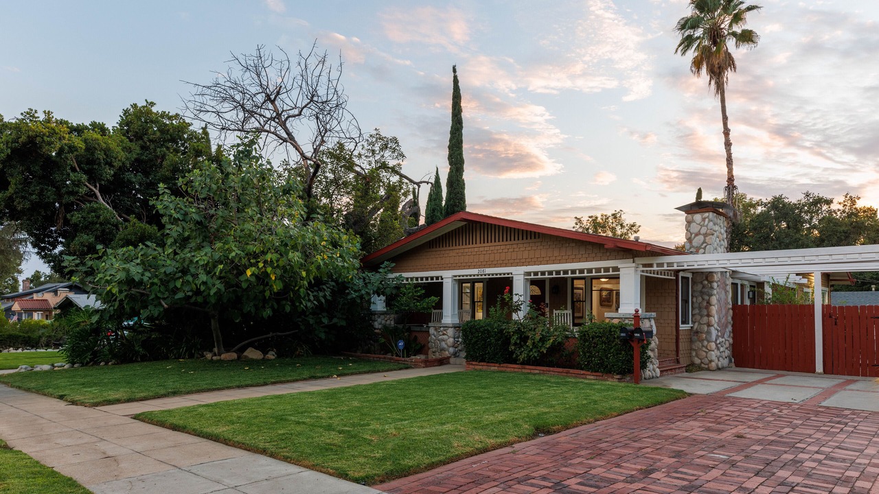 Photo of Outdoor in Altadena