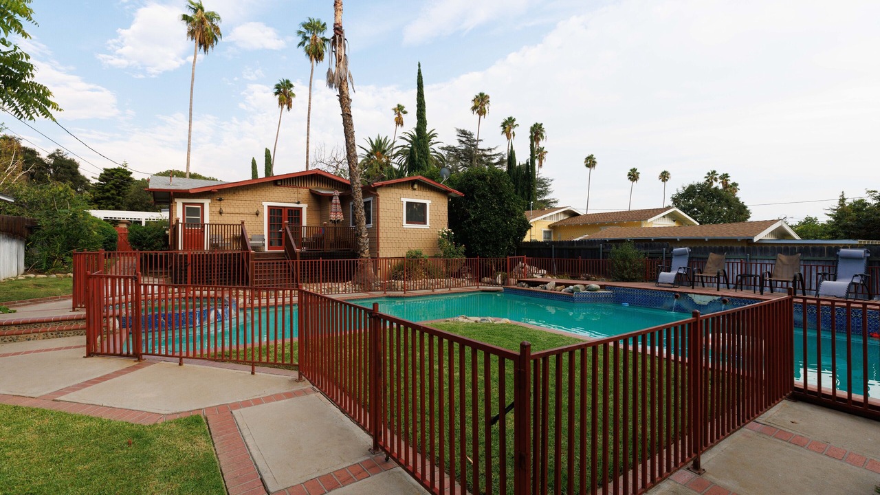 Photo of Outdoor in Altadena
