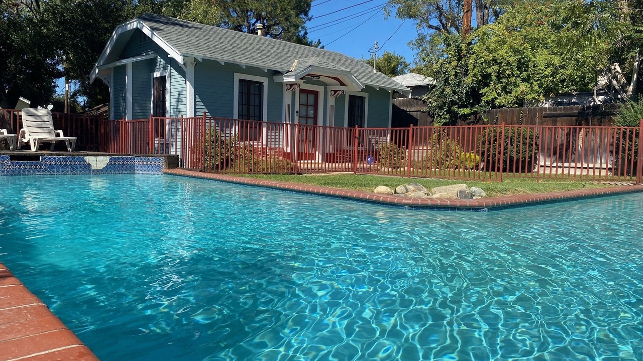 Photo of Outdoor in Altadena