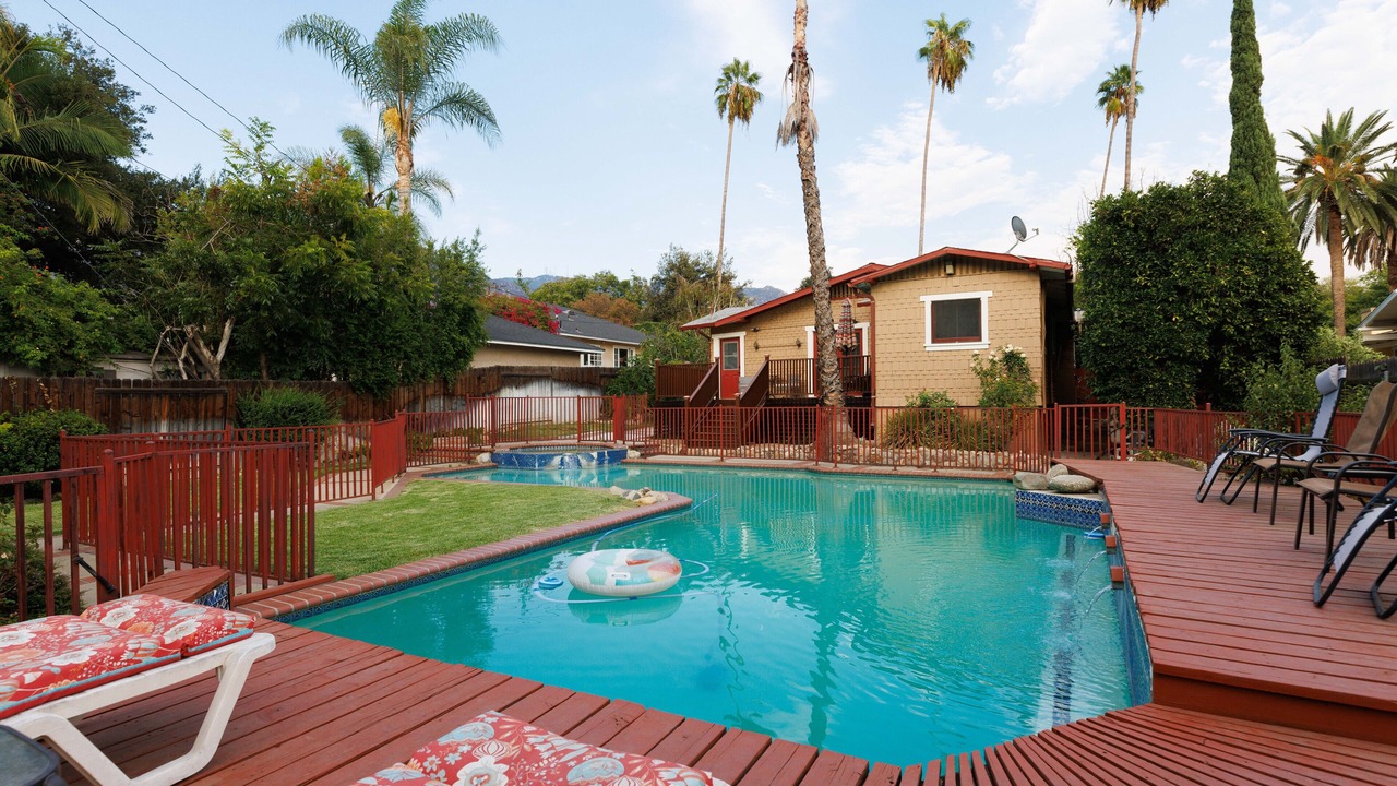Photo of Outdoor in Altadena