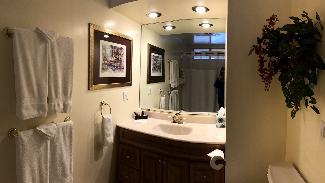 Photo of Bedroom in Running Springs