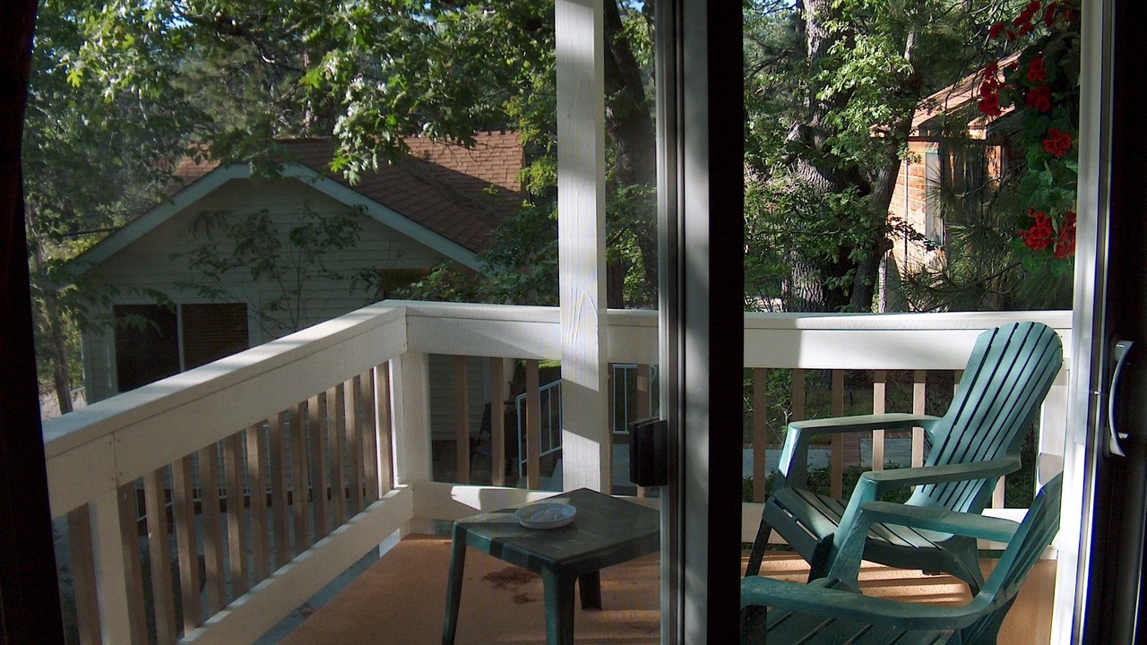 Photo of Patio Balcony in Running Springs