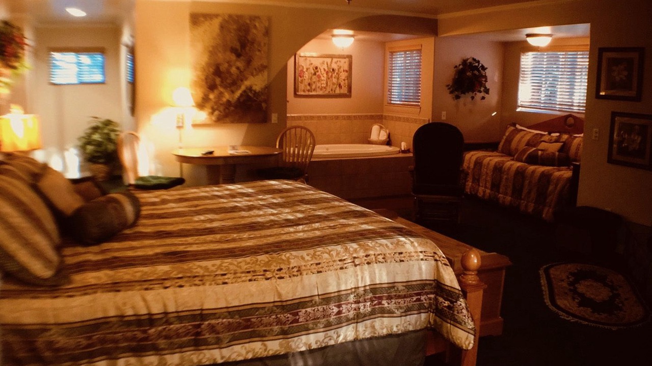Photo of Bedroom in Running Springs