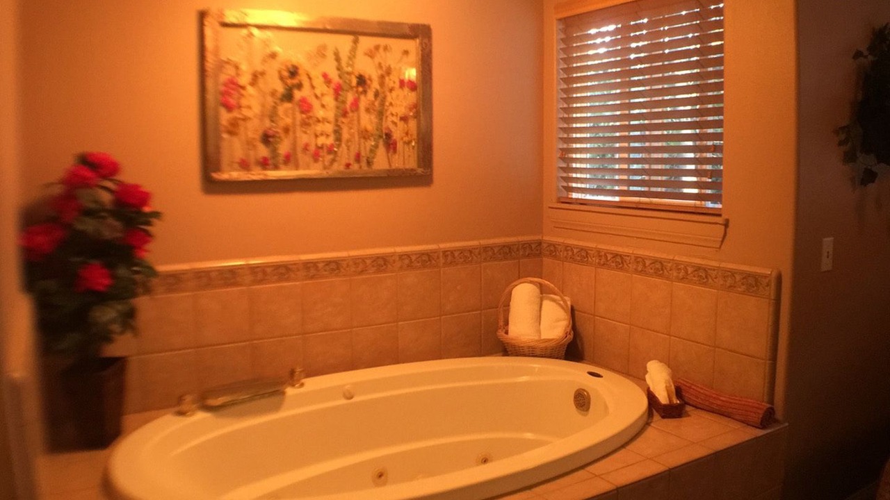 Photo of Bedroom in Running Springs