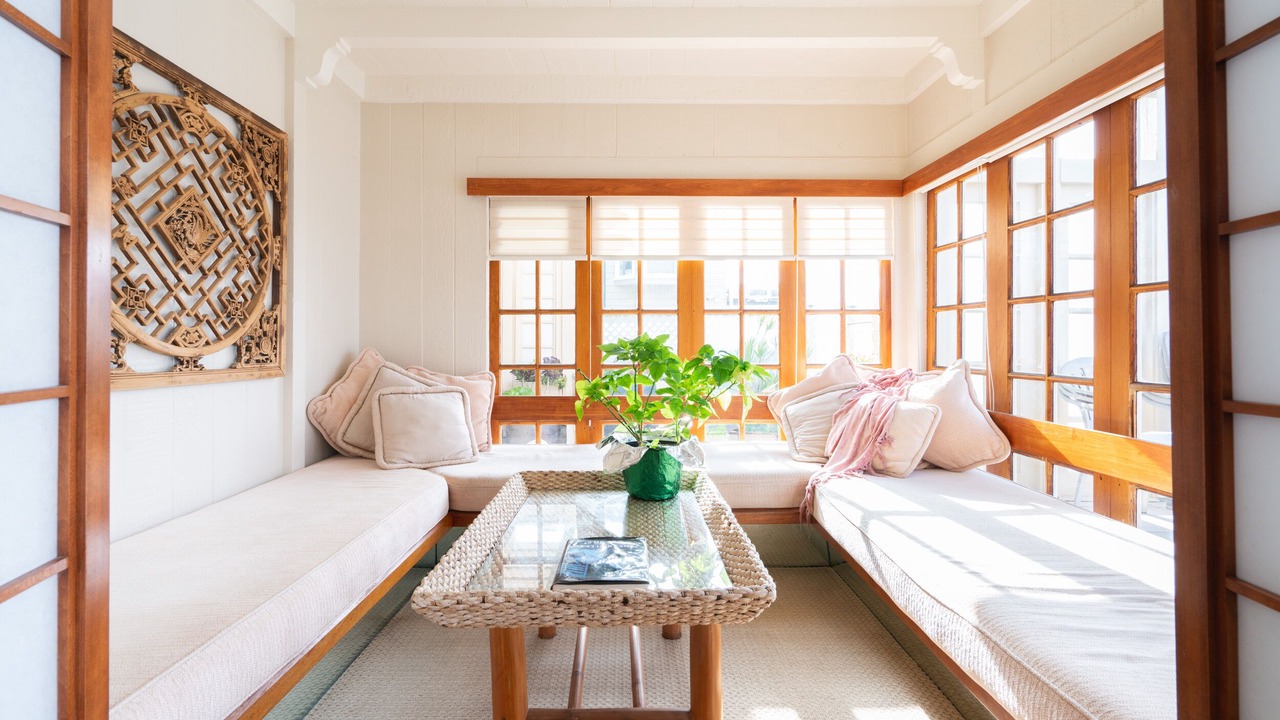 Photo of Livingroom in Eastern Malibu