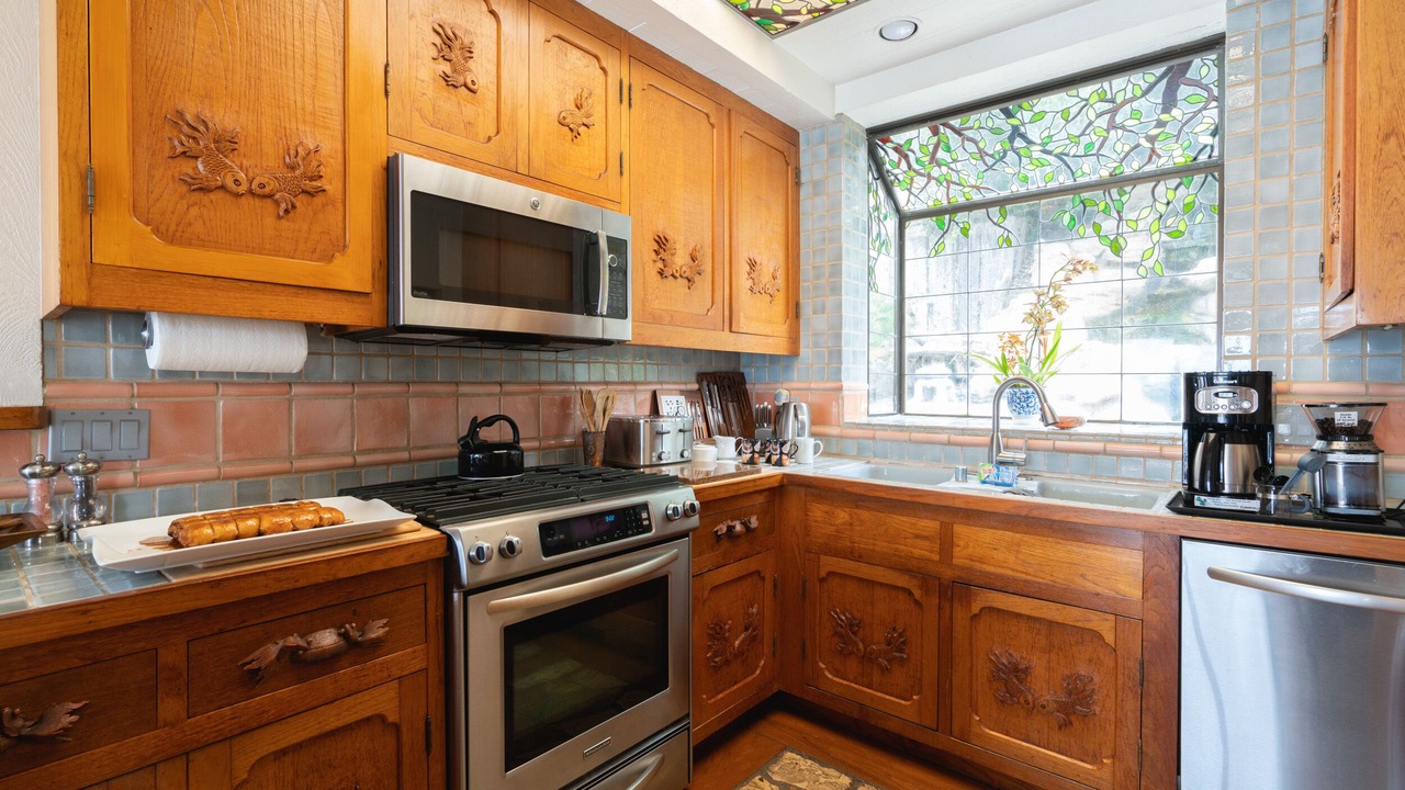 Photo of Kitchen in Eastern Malibu