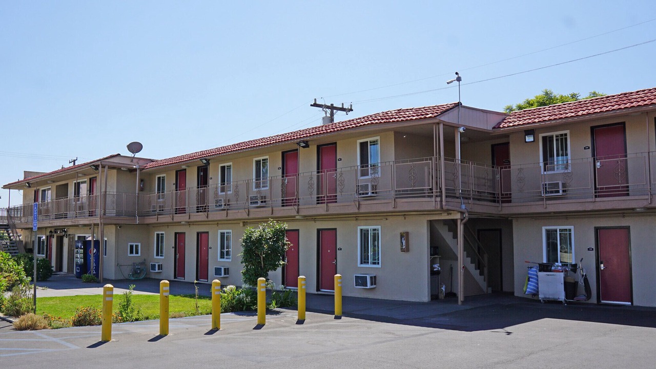 Photo of Outdoor in Lawndale