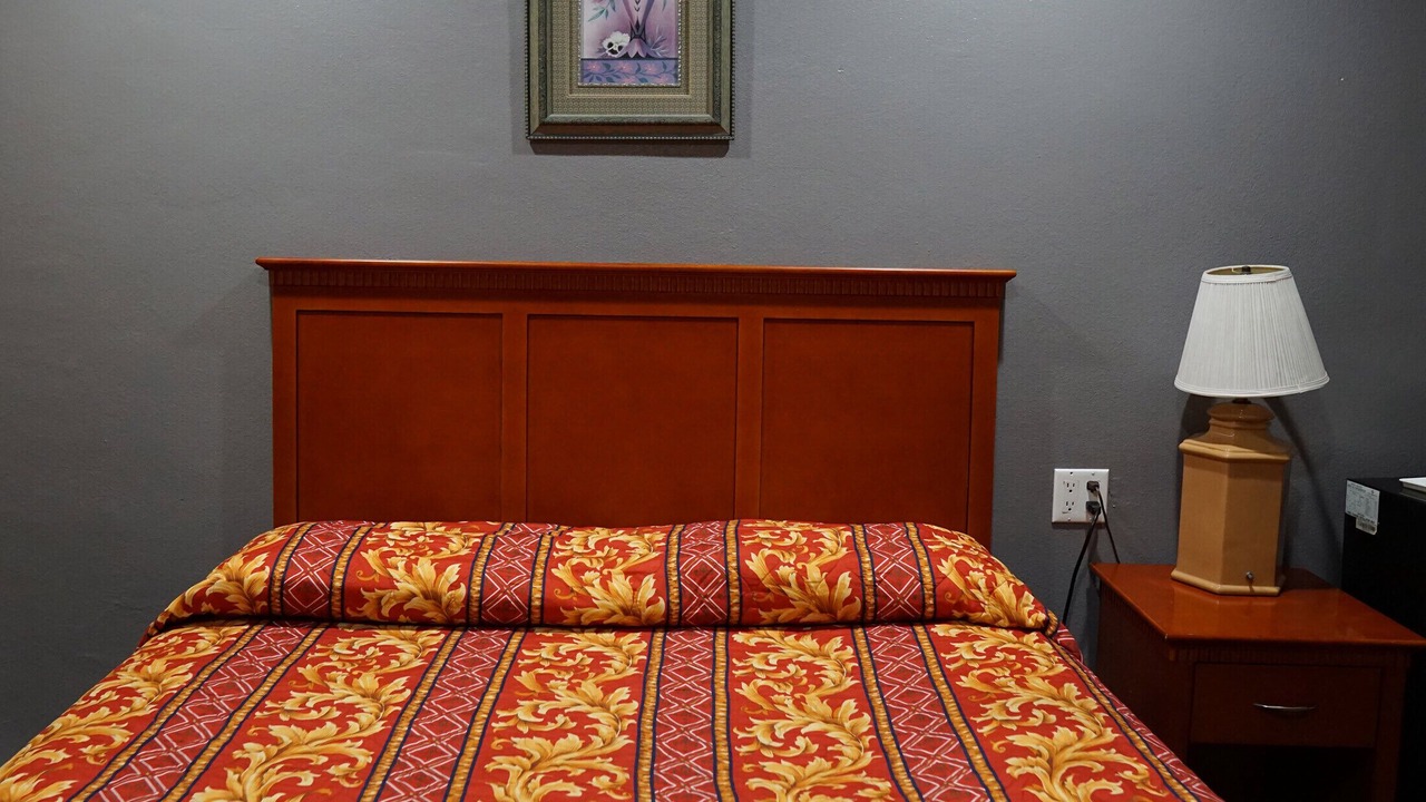 Photo of Bedroom in Lawndale