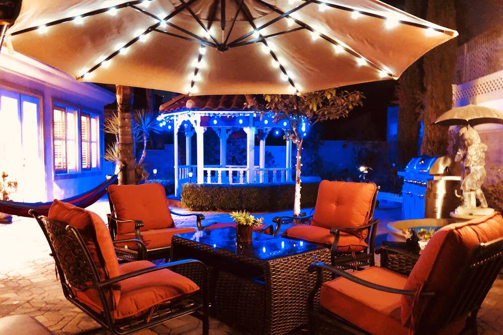 Photo of Livingroom in Corona