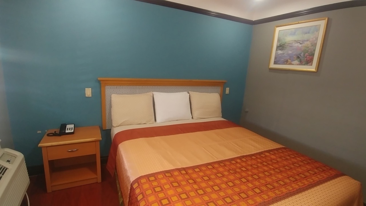 Photo of Bedroom in South Wrigley