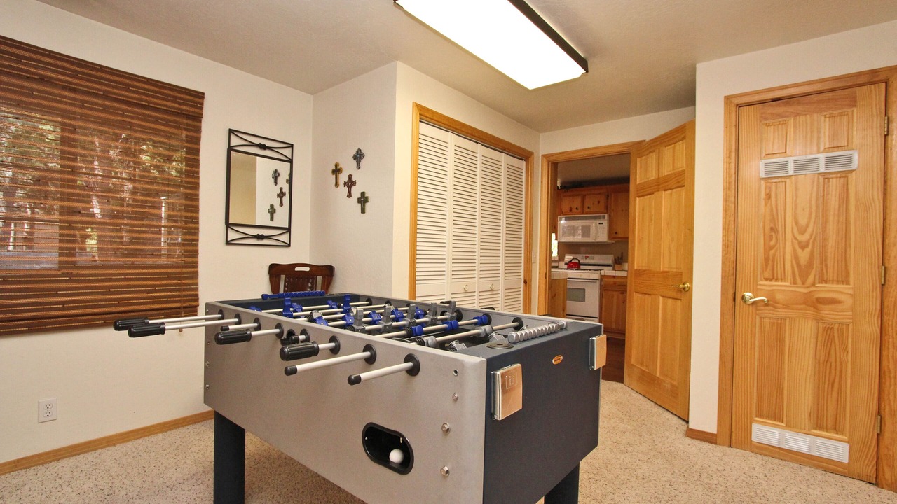 Photo of Bedroom in Upper Moonridge